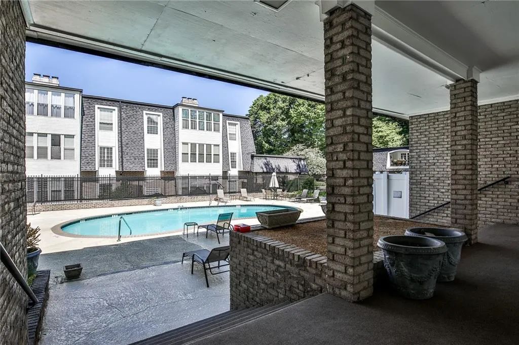 5050 Chemin De Vie Unit A, Atlanta, Georgia 30342, 2 Bedrooms Bedrooms, ,2 BathroomsBathrooms,Residential,Sold,5050 Chemin De Vie Unit A,6591032