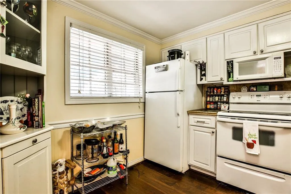 5050 Chemin De Vie Unit A, Atlanta, Georgia 30342, 2 Bedrooms Bedrooms, ,2 BathroomsBathrooms,Residential,Sold,5050 Chemin De Vie Unit A,6591032
