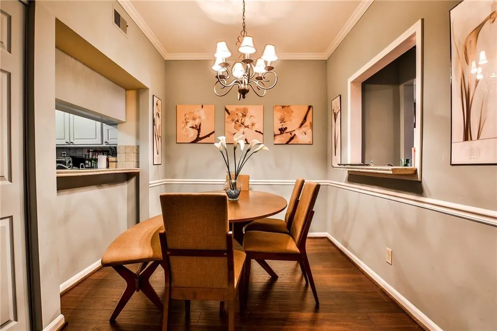 5050 Chemin De Vie Unit A, Atlanta, Georgia 30342, 2 Bedrooms Bedrooms, ,2 BathroomsBathrooms,Residential,Sold,5050 Chemin De Vie Unit A,6591032