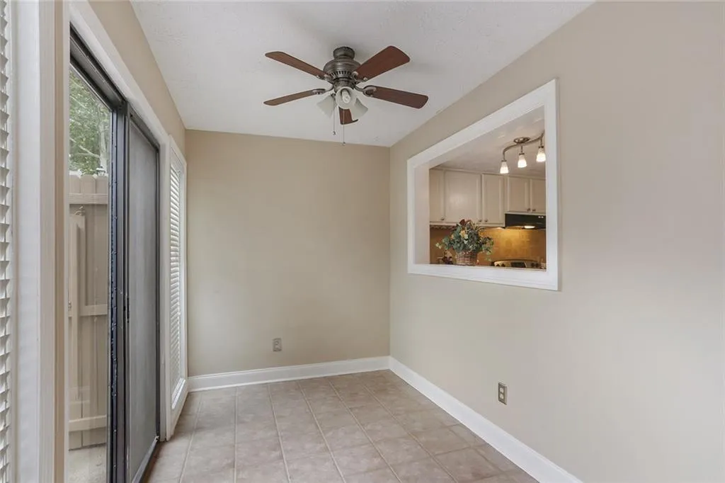 7750 Roswell Road Unit 11d, Sandy Springs, Georgia 30350, 3 Bedrooms Bedrooms, ,2 BathroomsBathrooms,Residential,Sold,7750 Roswell Road Unit 11d,6054508