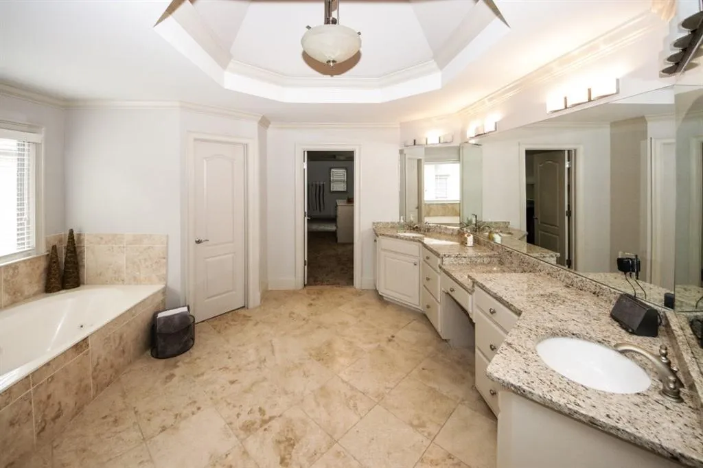 819 Stratford Court, Sandy Springs, Georgia 30350, 5 Bedrooms Bedrooms, ,4 BathroomsBathrooms,Residential,Sold,819 Stratford Court,6576246