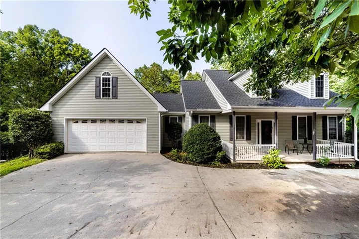 7822 Beachwood Drive, Murrayville, Georgia 30564