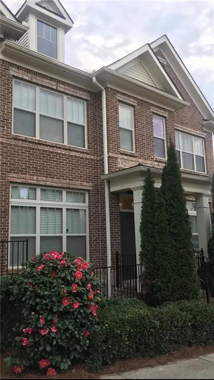 Sideview of Townhouse