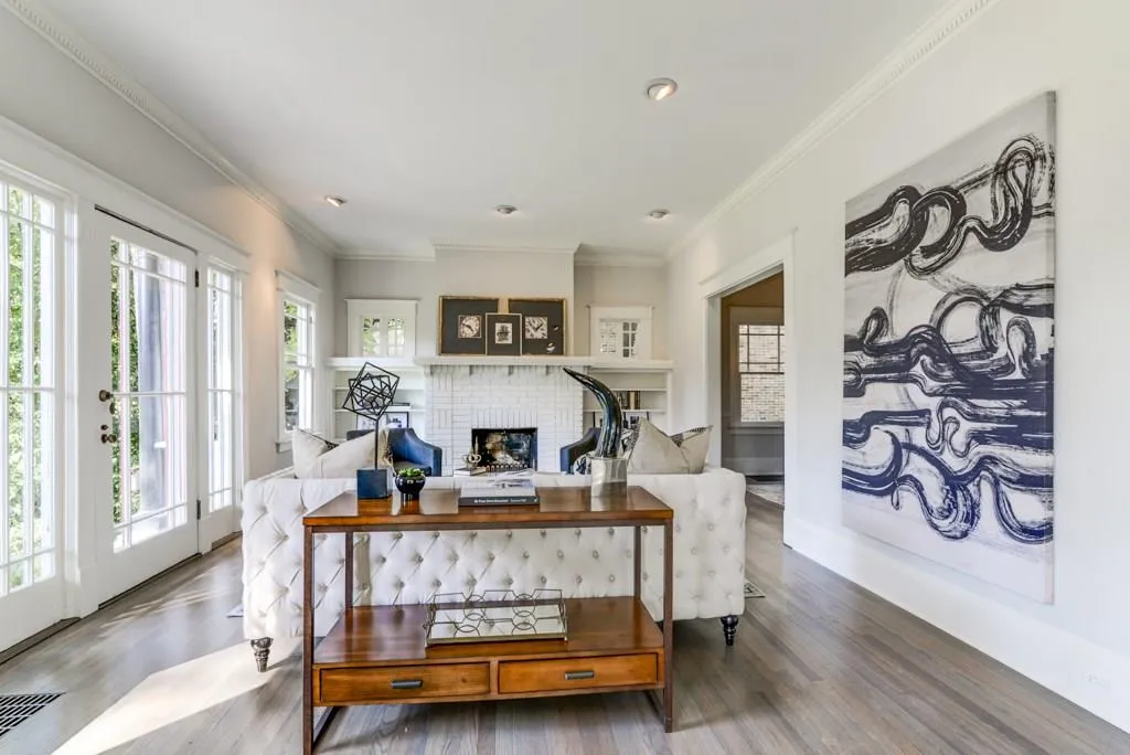 188 Peachtree Way Ne, Atlanta, Georgia 30305, 3 Bedrooms Bedrooms, ,2 BathroomsBathrooms,Residential,Sold,188 Peachtree Way Ne,5919486
