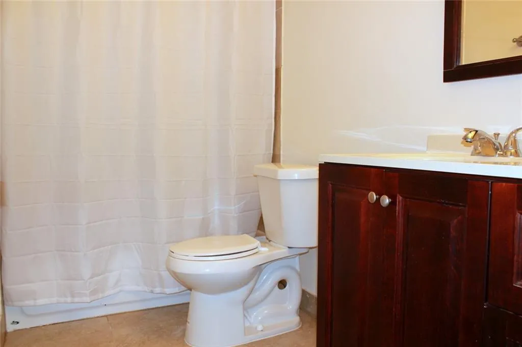 360 Winding River Drive Unit L, Atlanta, Georgia 30350, 3 Bedrooms Bedrooms, ,2 BathroomsBathrooms,Residential,Sold,360 Winding River Drive Unit L,6519985