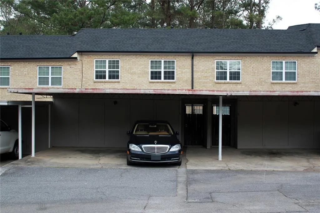 360 Winding River Drive Unit L, Atlanta, Georgia 30350, 3 Bedrooms Bedrooms, ,2 BathroomsBathrooms,Residential,Sold,360 Winding River Drive Unit L,6519985
