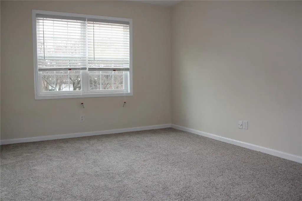 360 Winding River Drive Unit L, Atlanta, Georgia 30350, 3 Bedrooms Bedrooms, ,2 BathroomsBathrooms,Residential,Sold,360 Winding River Drive Unit L,6519985