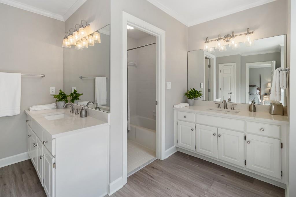 130 Devereux Court, Atlanta, Georgia 30327, 5 Bedrooms Bedrooms, ,4 BathroomsBathrooms,Residential,Sold,130 Devereux Court,7288875