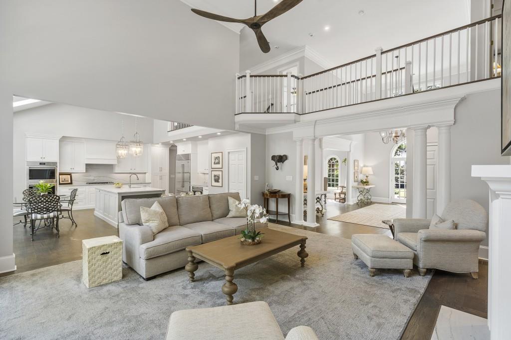 130 Devereux Court, Atlanta, Georgia 30327, 5 Bedrooms Bedrooms, ,4 BathroomsBathrooms,Residential,Sold,130 Devereux Court,7288875