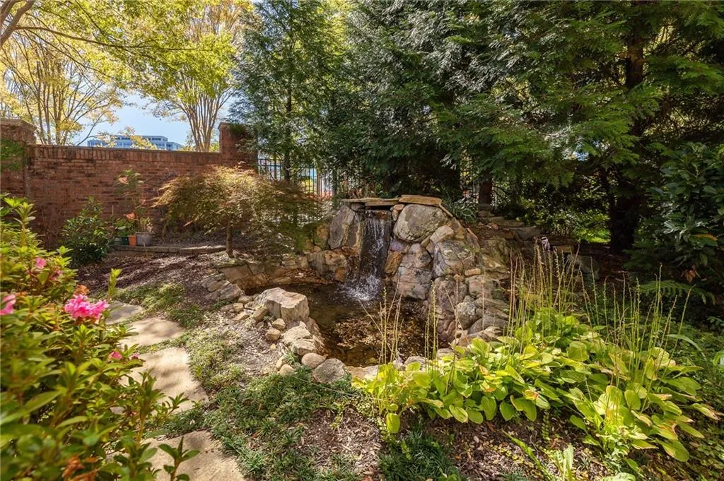 Outdoor pond feature for a serene and calm outdoor atmosphere