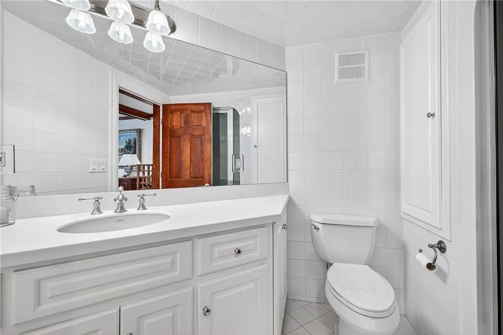 Full bath on terrace level