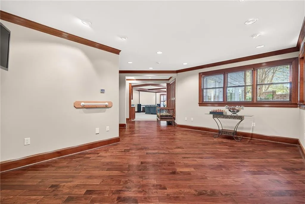 Game or Fitness room on terrace level