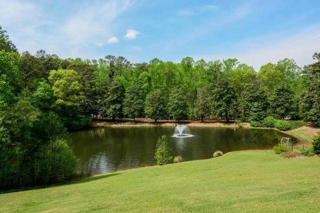 785 Lake Summit Drive, Atlanta, Georgia 30342, 6 Bedrooms Bedrooms, ,5 BathroomsBathrooms,Residential,Sold,785 Lake Summit Drive,5833136