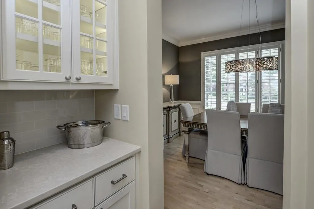 785 Lake Summit Drive, Atlanta, Georgia 30342, 6 Bedrooms Bedrooms, ,5 BathroomsBathrooms,Residential,Sold,785 Lake Summit Drive,5833136