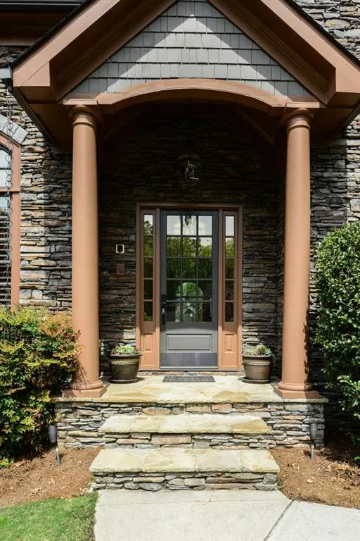 785 Lake Summit Drive, Atlanta, Georgia 30342, 6 Bedrooms Bedrooms, ,5 BathroomsBathrooms,Residential,Sold,785 Lake Summit Drive,5833136