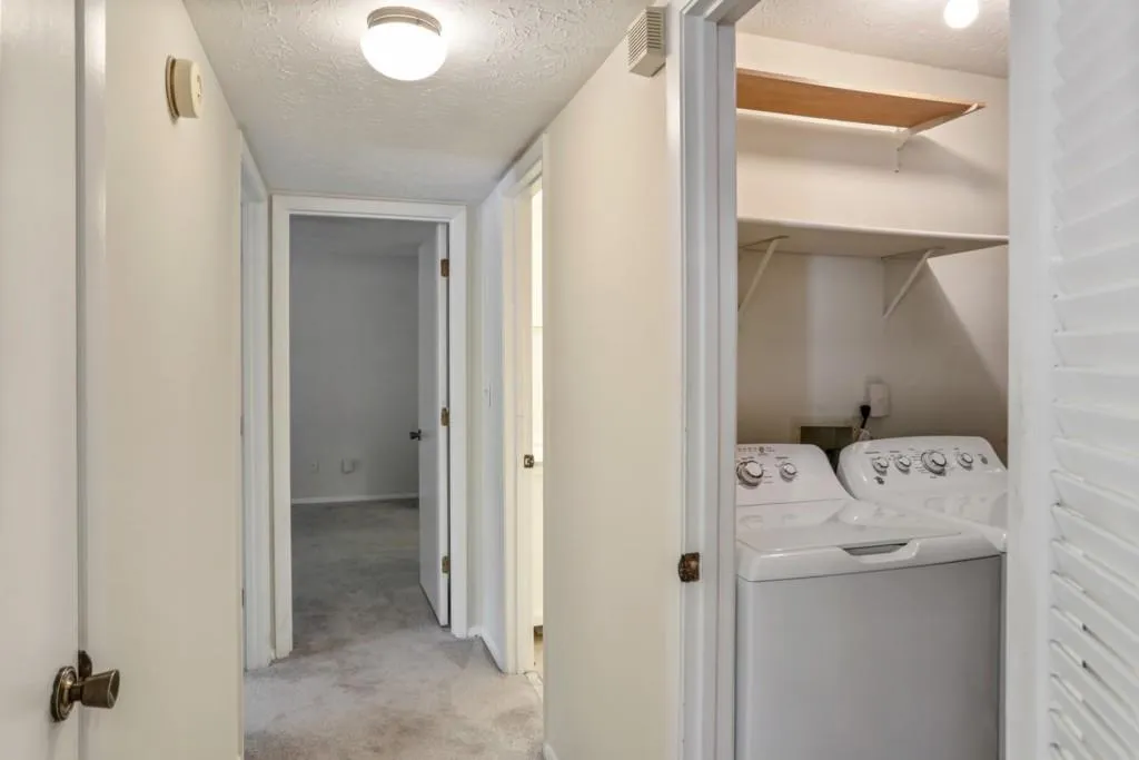 507 Woodcliff Drive Unit 507, Sandy Springs, Georgia 30350, 2 Bedrooms Bedrooms, ,1 BathroomBathrooms,Residential,Sold,507 Woodcliff Drive Unit 507,6969343