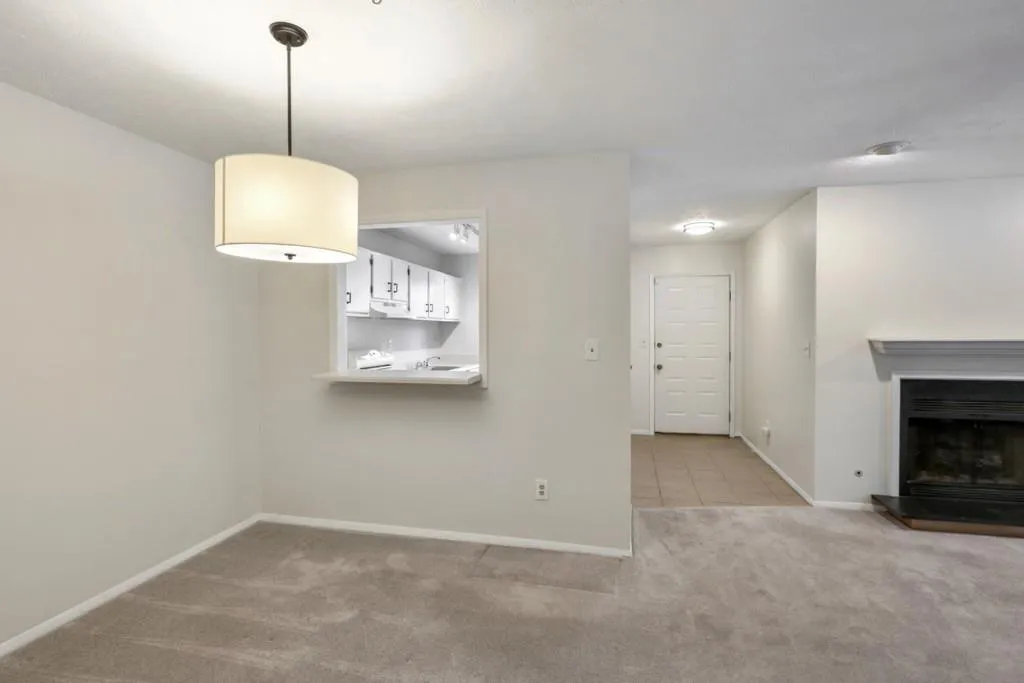 507 Woodcliff Drive Unit 507, Sandy Springs, Georgia 30350, 2 Bedrooms Bedrooms, ,1 BathroomBathrooms,Residential,Sold,507 Woodcliff Drive Unit 507,6969343