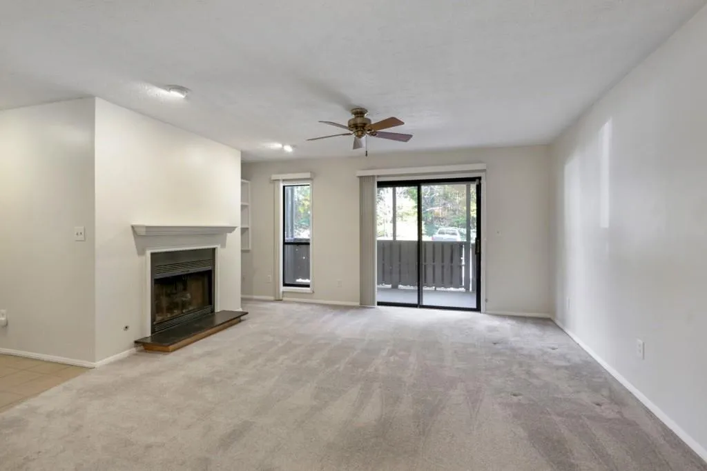 507 Woodcliff Drive Unit 507, Sandy Springs, Georgia 30350, 2 Bedrooms Bedrooms, ,1 BathroomBathrooms,Residential,Sold,507 Woodcliff Drive Unit 507,6969343
