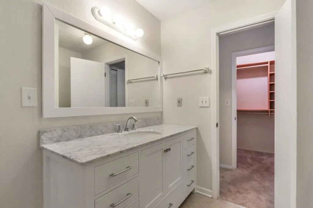 507 Woodcliff Drive Unit 507, Sandy Springs, Georgia 30350, 2 Bedrooms Bedrooms, ,1 BathroomBathrooms,Residential,Sold,507 Woodcliff Drive Unit 507,6969343