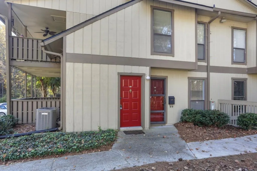 507 Woodcliff Drive Unit 507, Sandy Springs, Georgia 30350, 2 Bedrooms Bedrooms, ,1 BathroomBathrooms,Residential,Sold,507 Woodcliff Drive Unit 507,6969343