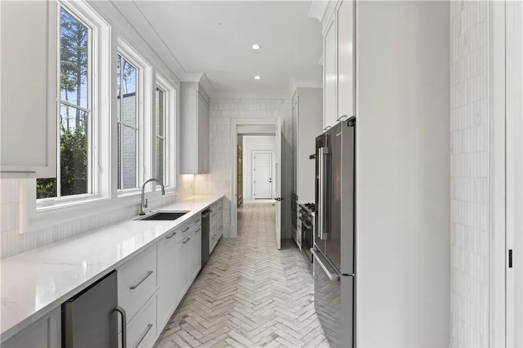 1165 W Garmon Road, Atlanta, Georgia 30327, 6 Bedrooms Bedrooms, ,7 BathroomsBathrooms,Residential,For Sale,1165 W Garmon Road,7741095