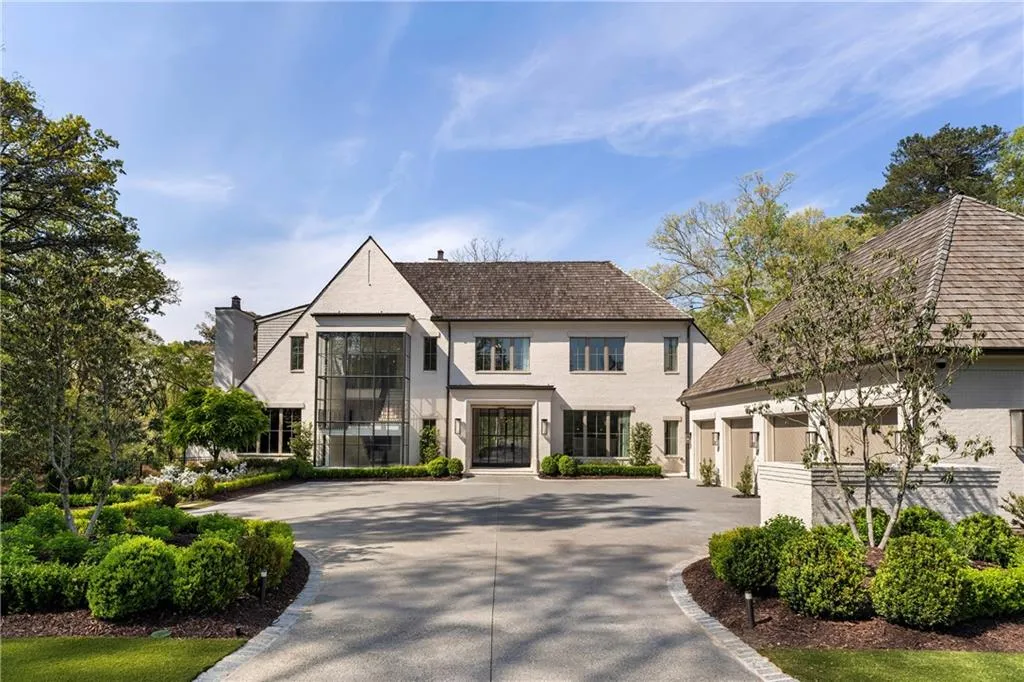 1165 W Garmon Road, Atlanta, Georgia 30327, 6 Bedrooms Bedrooms, ,7 BathroomsBathrooms,Residential,For Sale,1165 W Garmon Road,7741095