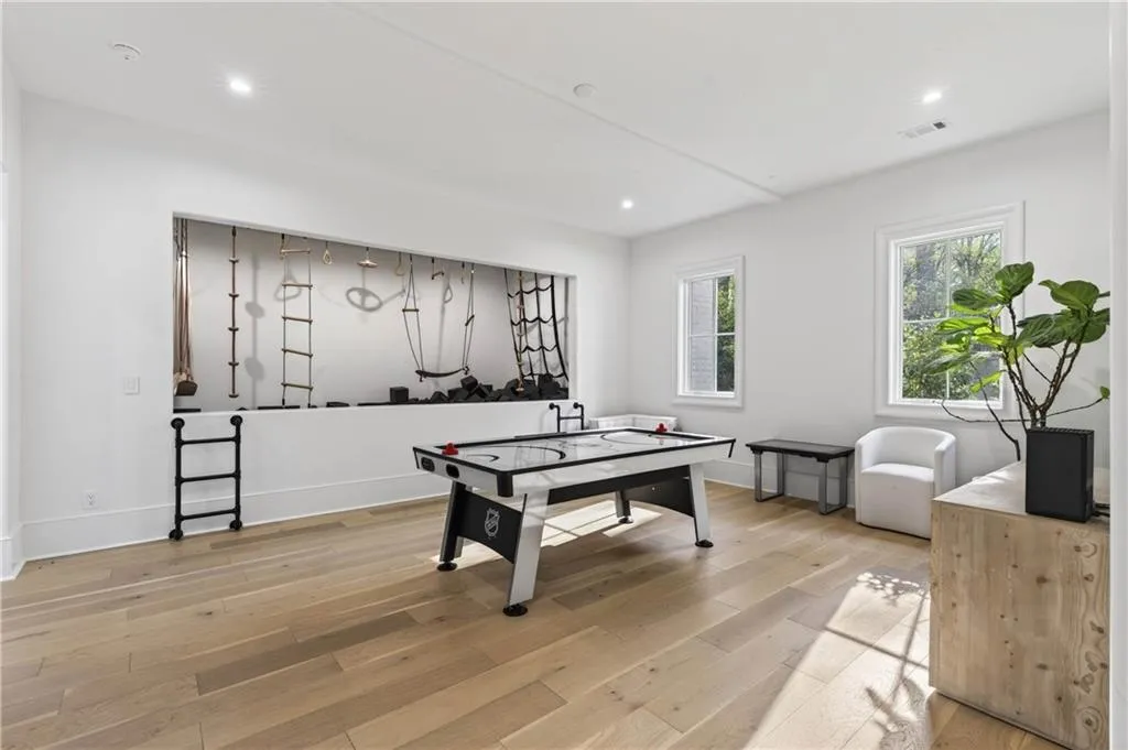 1165 W Garmon Road, Atlanta, Georgia 30327, 6 Bedrooms Bedrooms, ,7 BathroomsBathrooms,Residential,For Sale,1165 W Garmon Road,7741095