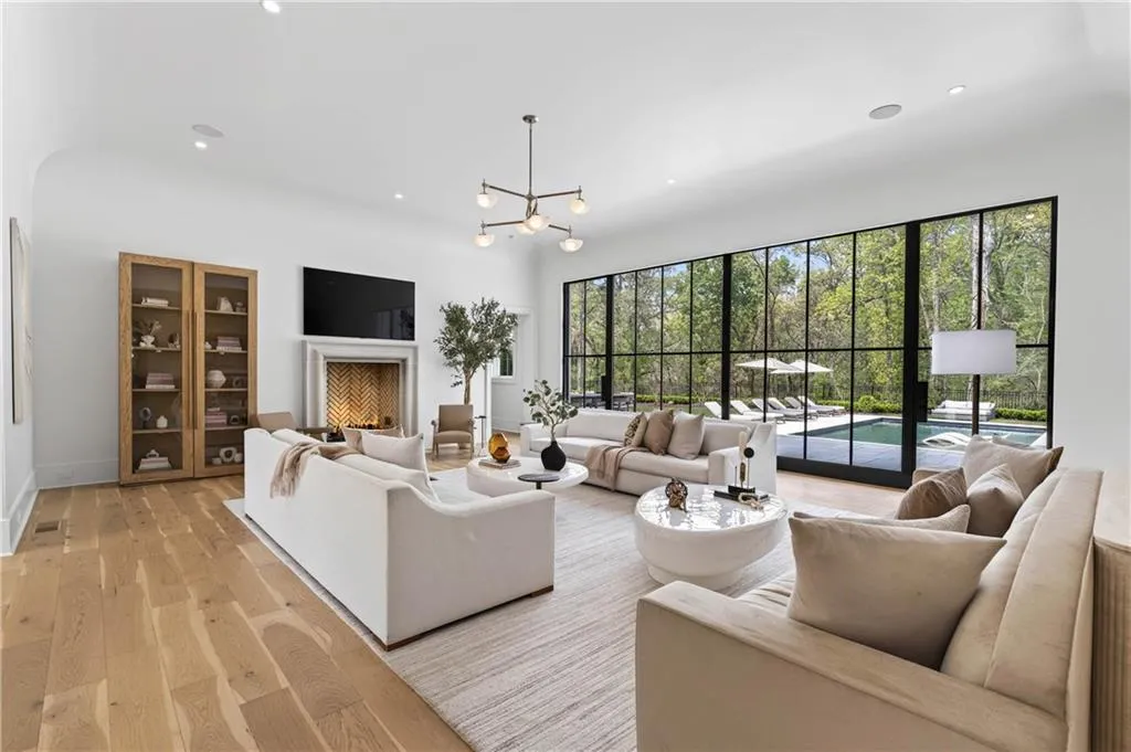 1165 W Garmon Road, Atlanta, Georgia 30327, 6 Bedrooms Bedrooms, ,7 BathroomsBathrooms,Residential,For Sale,1165 W Garmon Road,7741095
