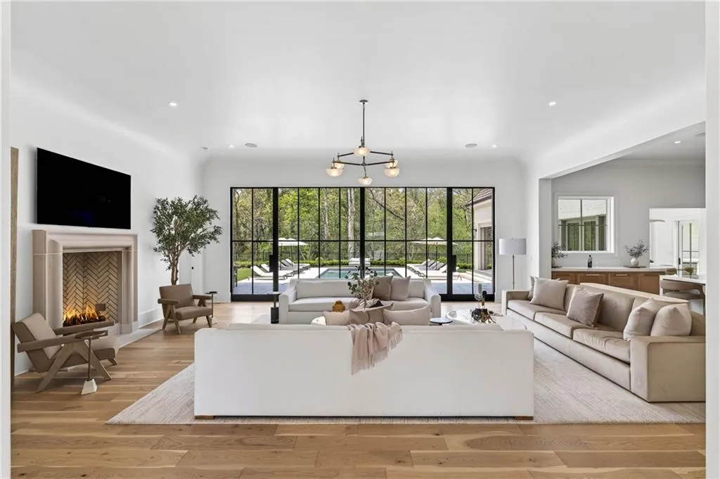 1165 W Garmon Road, Atlanta, Georgia 30327, 6 Bedrooms Bedrooms, ,7 BathroomsBathrooms,Residential,For Sale,1165 W Garmon Road,7741095