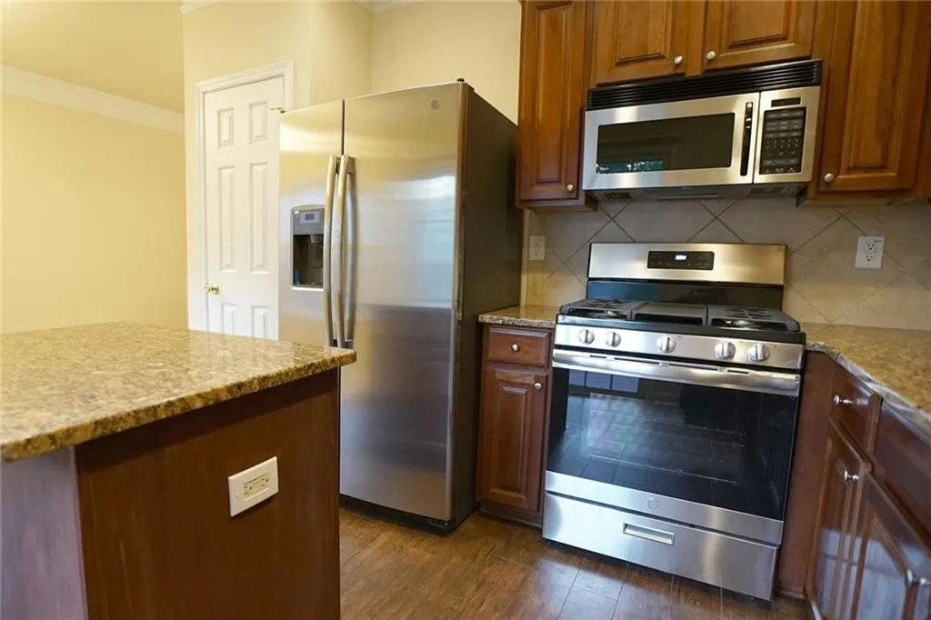 7820 Kiverton Place, Sandy Springs, Georgia 30350, 4 Bedrooms Bedrooms, ,3 BathroomsBathrooms,Residential,Sold,7820 Kiverton Place,6547055