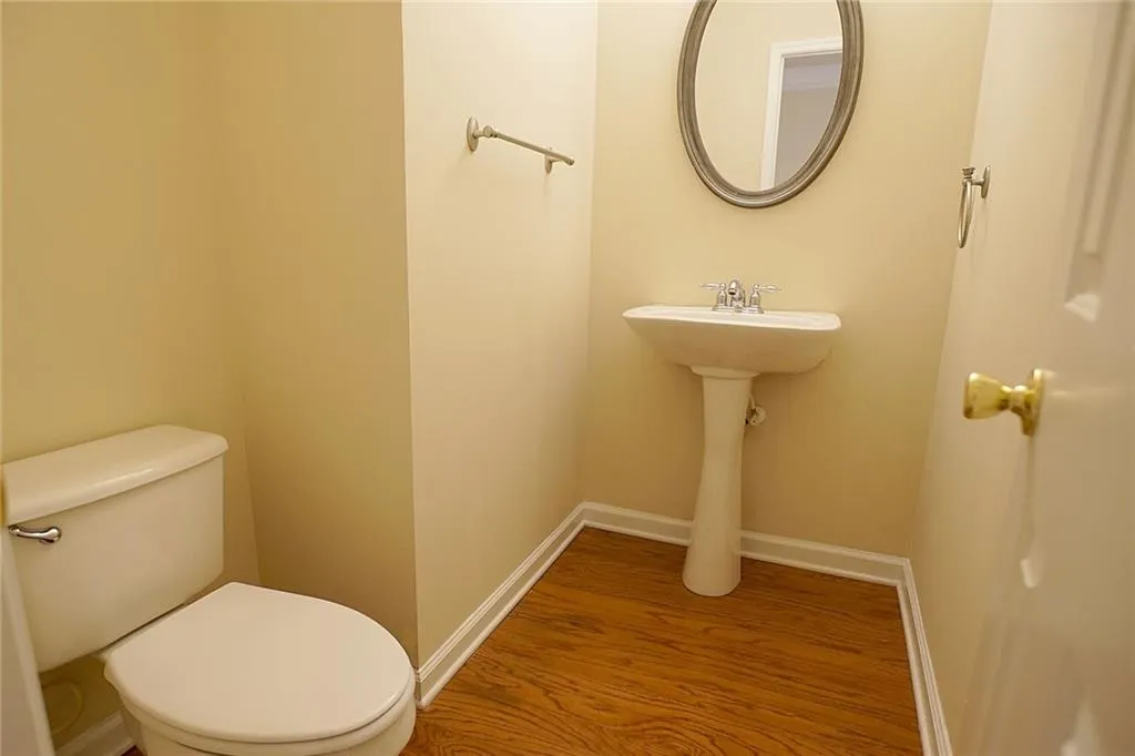 7820 Kiverton Place, Sandy Springs, Georgia 30350, 4 Bedrooms Bedrooms, ,3 BathroomsBathrooms,Residential,Sold,7820 Kiverton Place,6547055