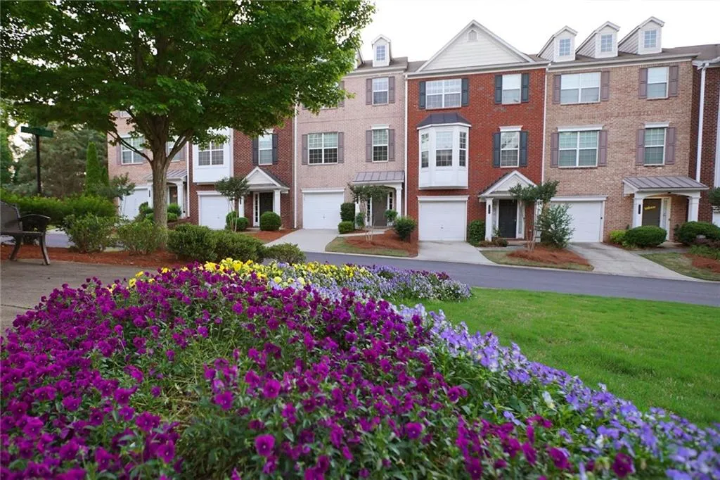 7820 Kiverton Place, Sandy Springs, Georgia 30350, 4 Bedrooms Bedrooms, ,3 BathroomsBathrooms,Residential,Sold,7820 Kiverton Place,6547055