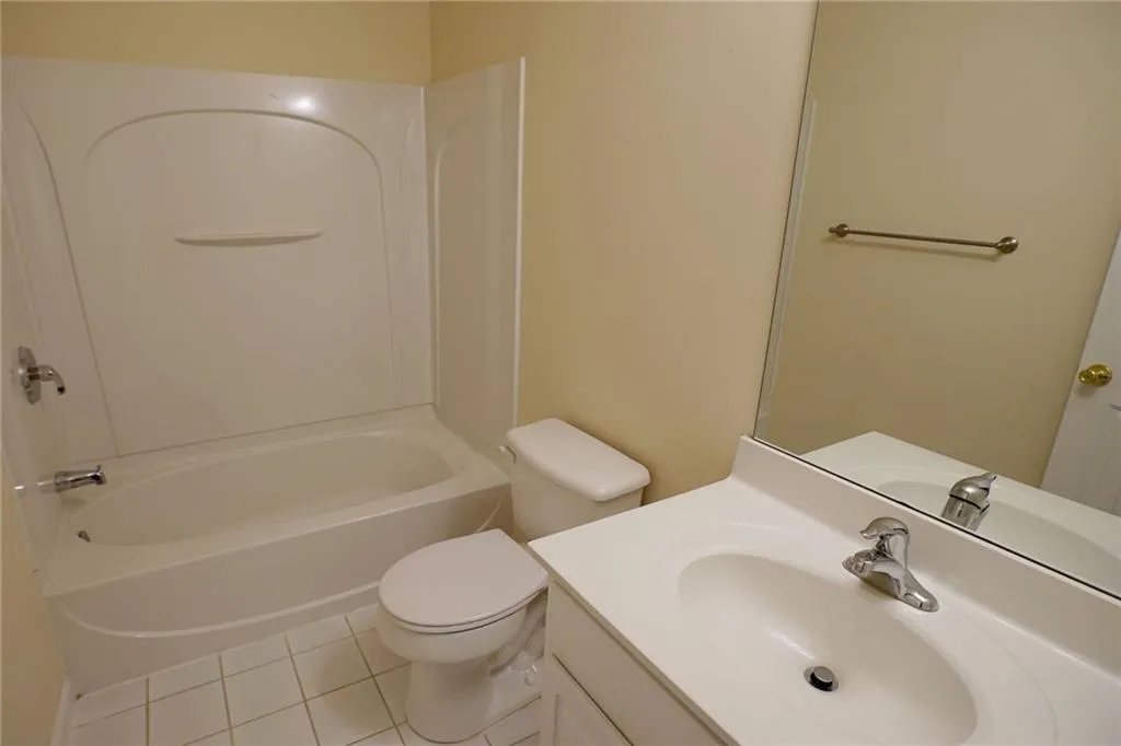 7820 Kiverton Place, Sandy Springs, Georgia 30350, 4 Bedrooms Bedrooms, ,3 BathroomsBathrooms,Residential,Sold,7820 Kiverton Place,6547055