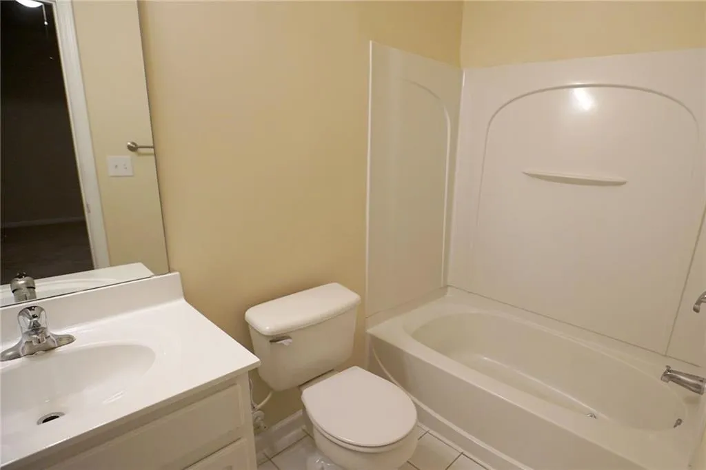 7820 Kiverton Place, Sandy Springs, Georgia 30350, 4 Bedrooms Bedrooms, ,3 BathroomsBathrooms,Residential,Sold,7820 Kiverton Place,6547055