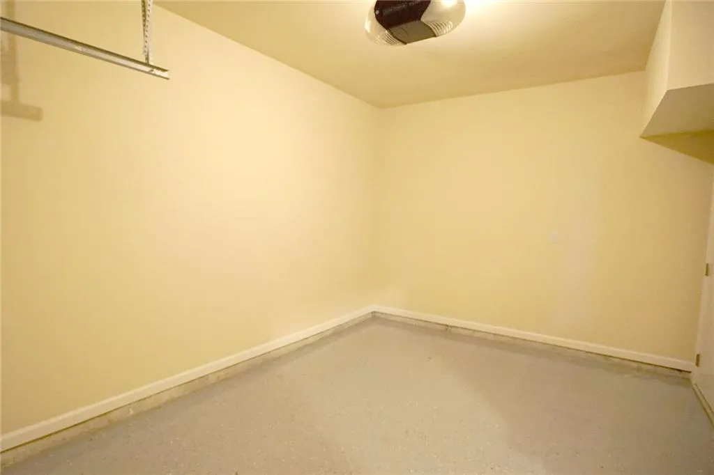 7820 Kiverton Place, Sandy Springs, Georgia 30350, 4 Bedrooms Bedrooms, ,3 BathroomsBathrooms,Residential,Sold,7820 Kiverton Place,6547055