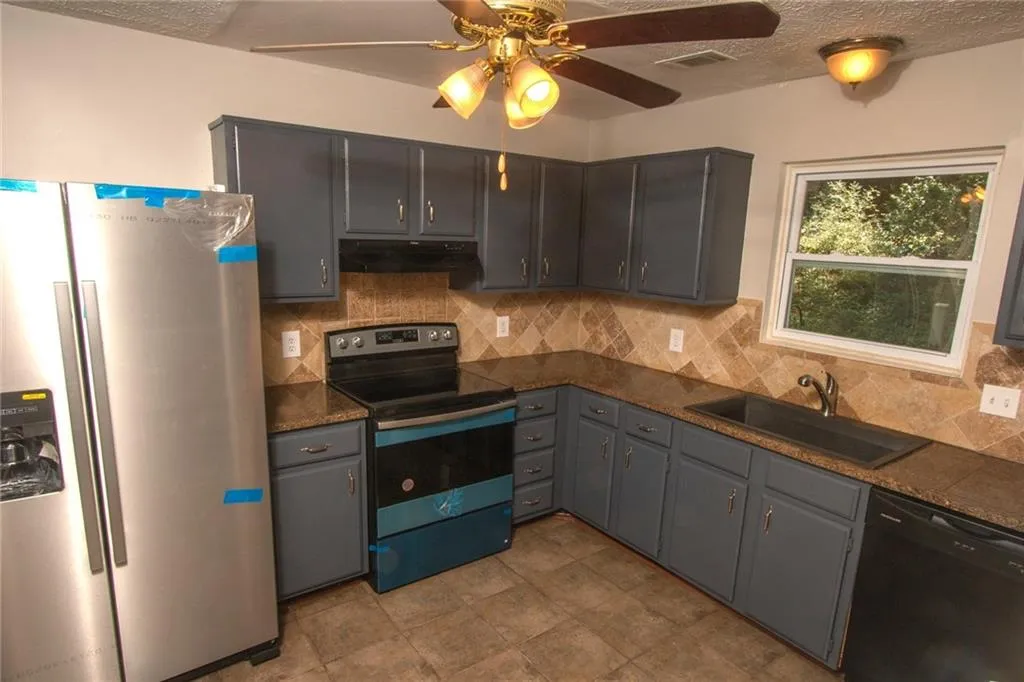 1603 Queen Anne Court, Sandy Springs, Georgia 30350, 2 Bedrooms Bedrooms, ,2 BathroomsBathrooms,Residential,Sold,1603 Queen Anne Court,7112964