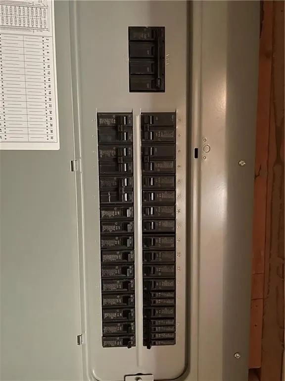 980 Winding Creek Trail, Sandy Springs, Georgia 30328, 5 Bedrooms Bedrooms, ,4 BathroomsBathrooms,Residential,Sold,980 Winding Creek Trail,6944494