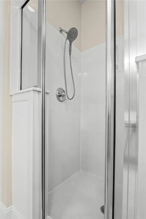 3200 Windsor Lake Drive Ne, Atlanta, Georgia 30319, 5 Bedrooms Bedrooms, ,4 BathroomsBathrooms,Residential,For Sale,3200 Windsor Lake Drive Ne,7673996