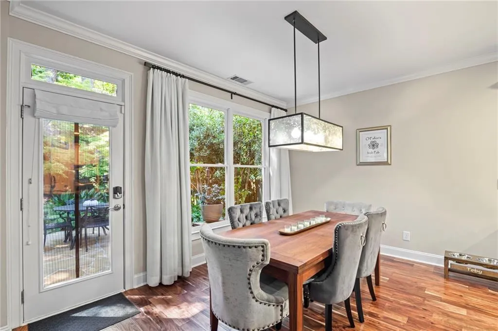 3200 Windsor Lake Drive Ne, Atlanta, Georgia 30319, 5 Bedrooms Bedrooms, ,4 BathroomsBathrooms,Residential,For Sale,3200 Windsor Lake Drive Ne,7673996