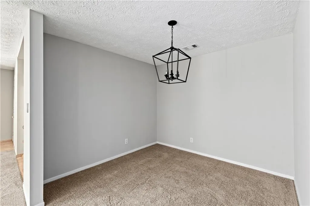 6808 Glenridge Drive Unit D, Atlanta, Georgia 30328, 1 Bedroom Bedrooms, ,1 BathroomBathrooms,Residential,Sold,6808 Glenridge Drive Unit D,6928213