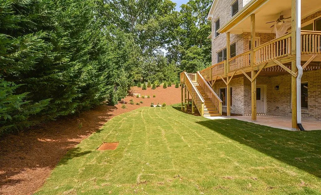 636 Esfun Trace, Sandy Springs, Georgia 30328, 4 Bedrooms Bedrooms, ,4 BathroomsBathrooms,Residential,Sold,636 Esfun Trace,5717633