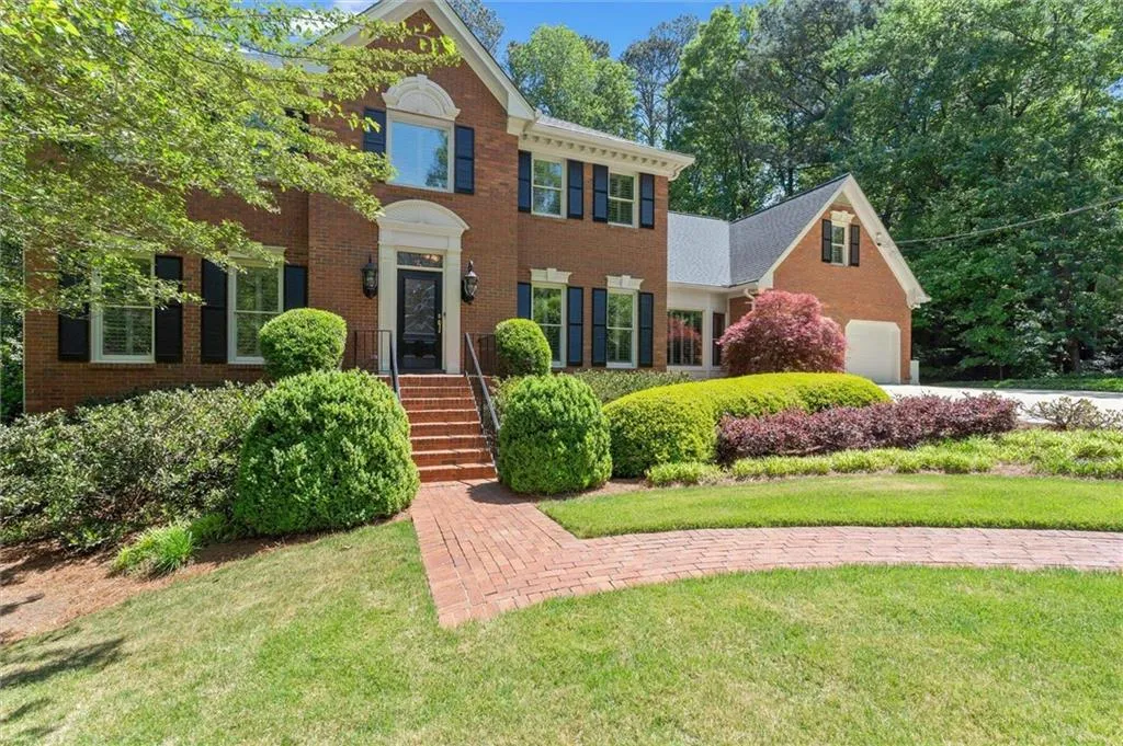 935 Ivy Falls Drive, Sandy Springs, Georgia 30328, 5 Bedrooms Bedrooms, ,4 BathroomsBathrooms,Residential,For Sale,935 Ivy Falls Drive,7758292