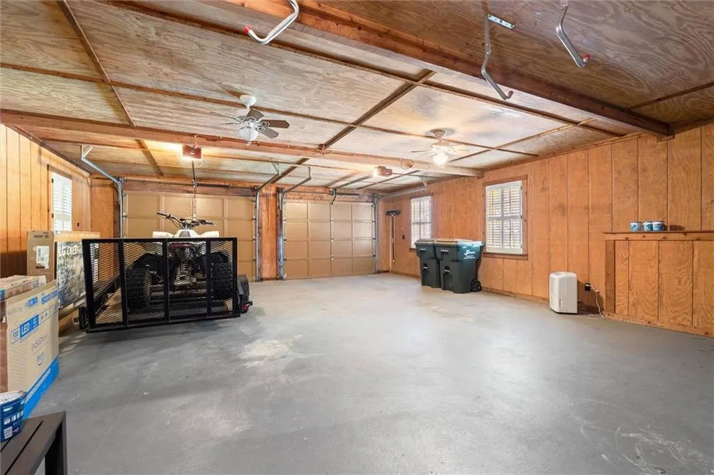 935 Ivy Falls Drive, Sandy Springs, Georgia 30328, 5 Bedrooms Bedrooms, ,4 BathroomsBathrooms,Residential,For Sale,935 Ivy Falls Drive,7758292