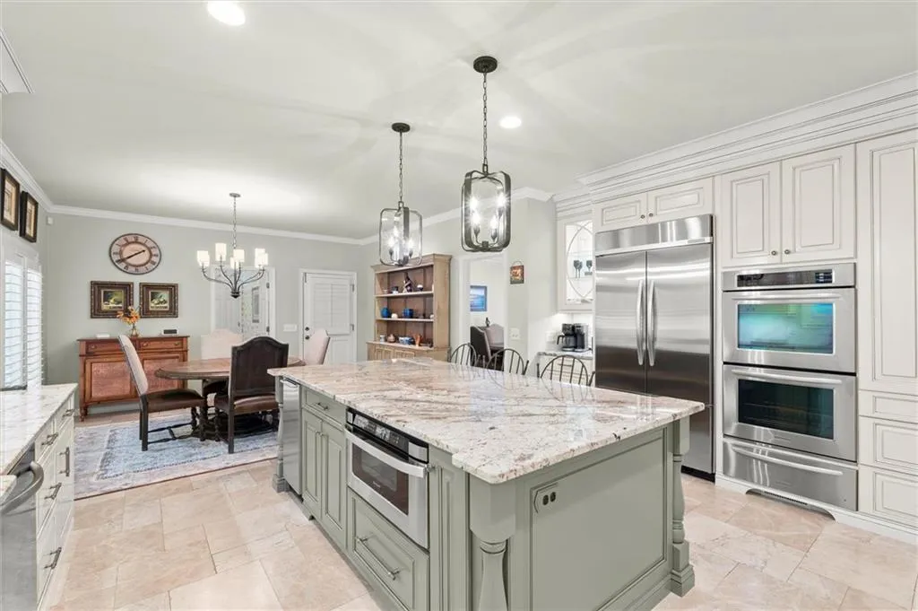 935 Ivy Falls Drive, Sandy Springs, Georgia 30328, 5 Bedrooms Bedrooms, ,4 BathroomsBathrooms,Residential,For Sale,935 Ivy Falls Drive,7758292