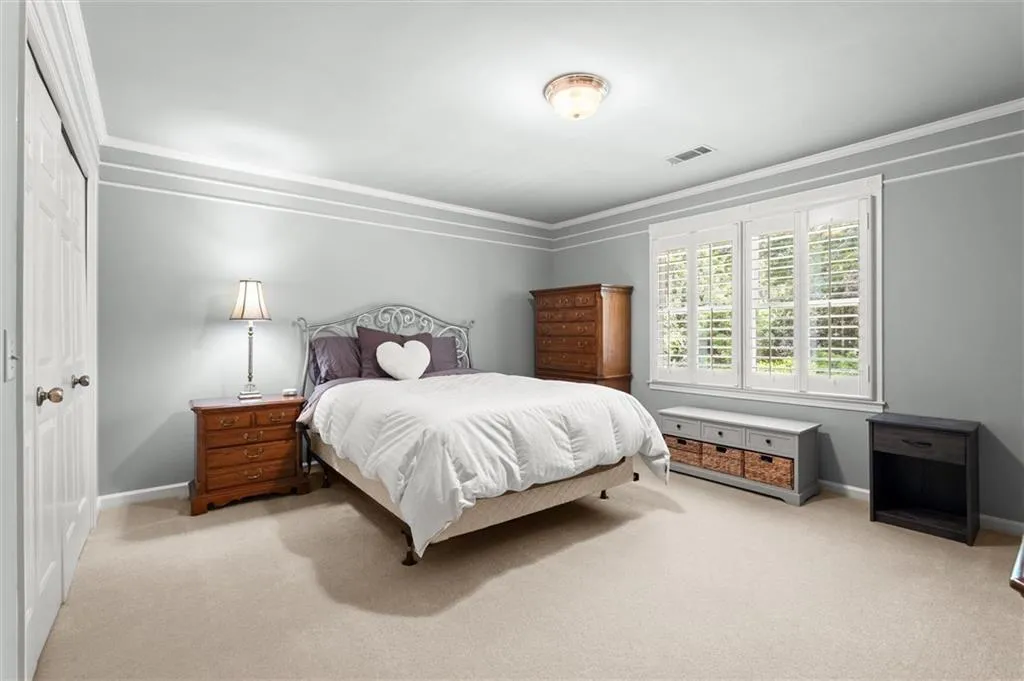 935 Ivy Falls Drive, Sandy Springs, Georgia 30328, 5 Bedrooms Bedrooms, ,4 BathroomsBathrooms,Residential,For Sale,935 Ivy Falls Drive,7758292