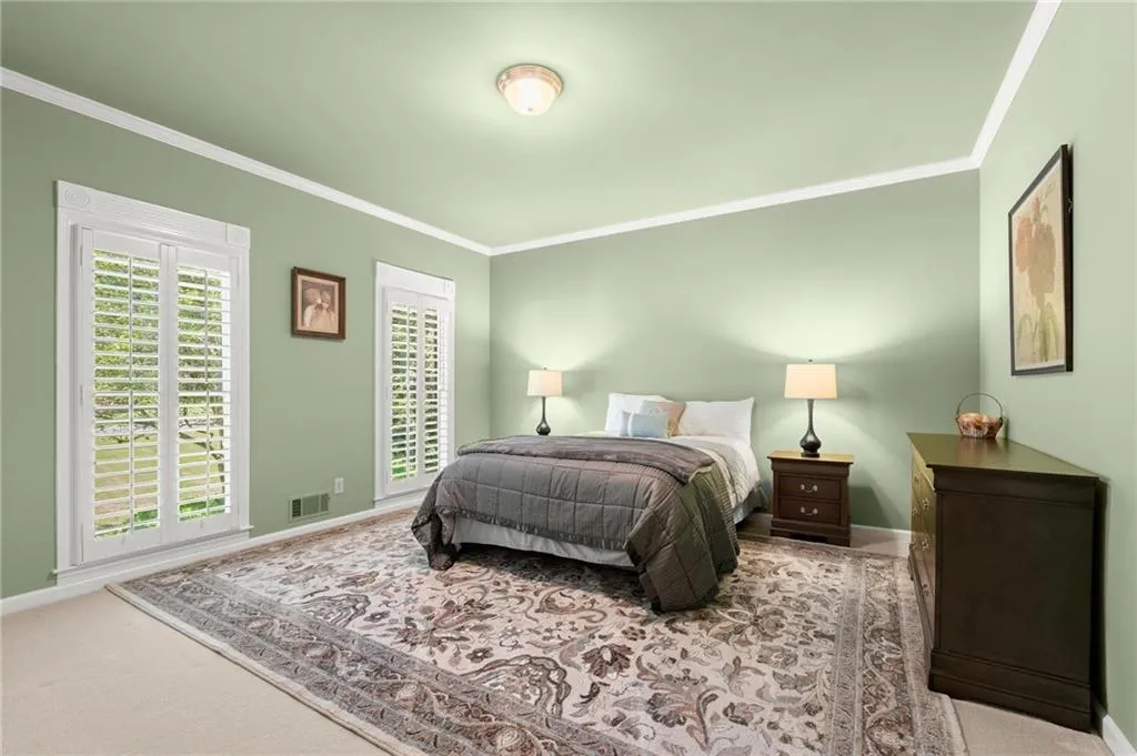 935 Ivy Falls Drive, Sandy Springs, Georgia 30328, 5 Bedrooms Bedrooms, ,4 BathroomsBathrooms,Residential,For Sale,935 Ivy Falls Drive,7758292