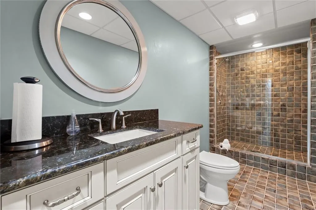 935 Ivy Falls Drive, Sandy Springs, Georgia 30328, 5 Bedrooms Bedrooms, ,4 BathroomsBathrooms,Residential,For Sale,935 Ivy Falls Drive,7758292