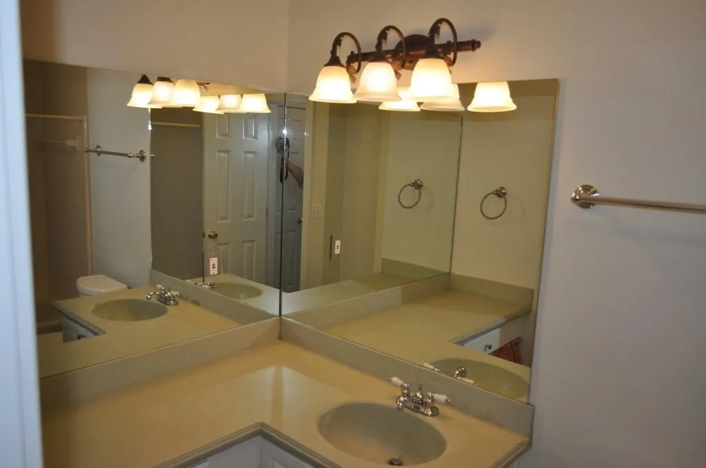 1502 Masons Creek Circle, Sandy Springs, Georgia 30350, 3 Bedrooms Bedrooms, ,2 BathroomsBathrooms,Residential,Sold,1502 Masons Creek Circle,6085031