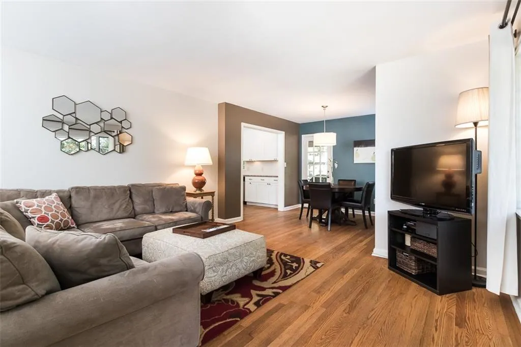 2506 Parkdale Place Ne, Atlanta, Georgia 30305, 3 Bedrooms Bedrooms, ,2 BathroomsBathrooms,Residential,Sold,2506 Parkdale Place Ne,5766271