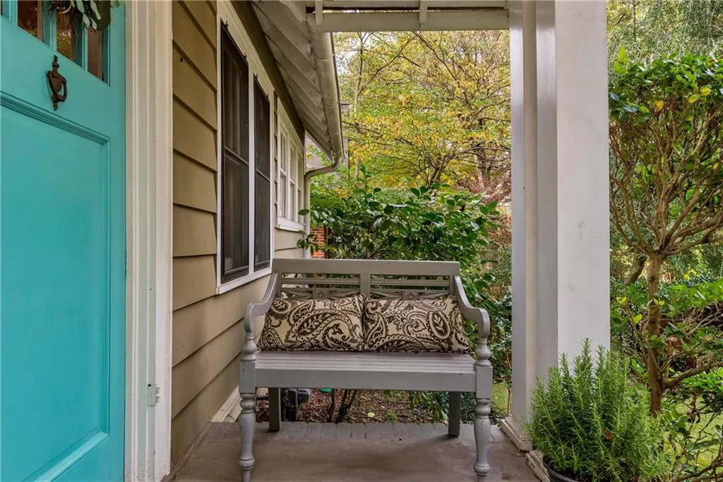 115 Lindbergh Drive Ne, Atlanta, Georgia 30305, 2 Bedrooms Bedrooms, ,2 BathroomsBathrooms,Residential,Sold,115 Lindbergh Drive Ne,5931656